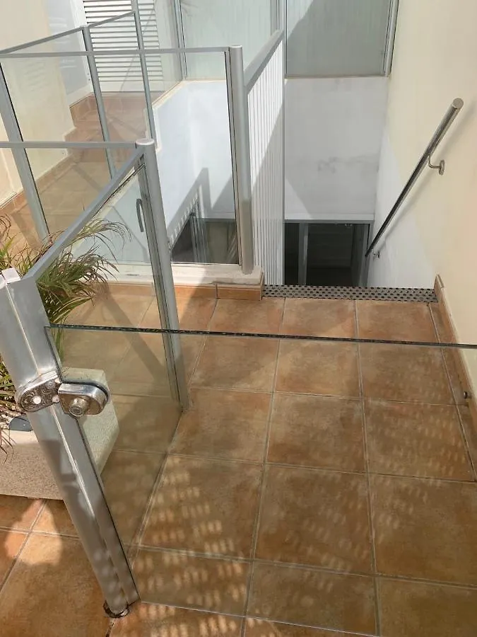 Cosy 2 Bedroom Apartment In La Caleta, Tenerife إسبانيا